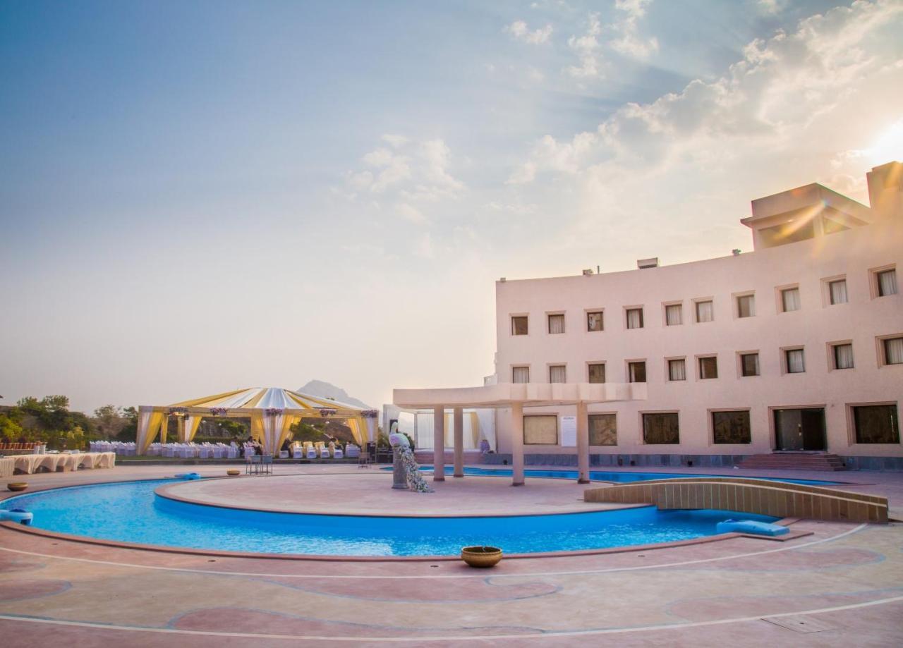 Spectrum Resort & Spa Udaipur Kültér fotó