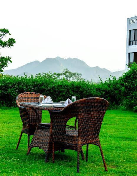 Spectrum Resort, Spa & Residences Udaipur Kültér fotó